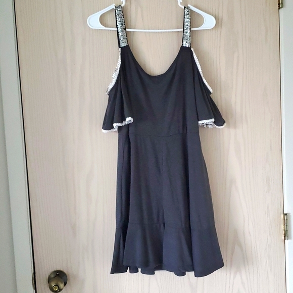 Drark grey cold Shoulder T-Shirt with bling - Picture 2 of 3